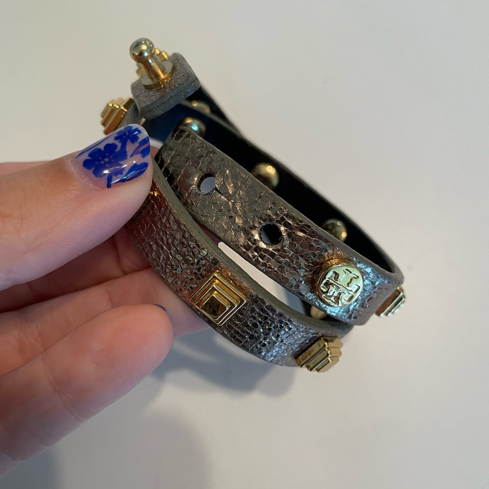 Tory Burch Pewter Leather Gold Tone Studded 15.5" Long Wrap Bracelet with Logo - Picture 3 of 7
